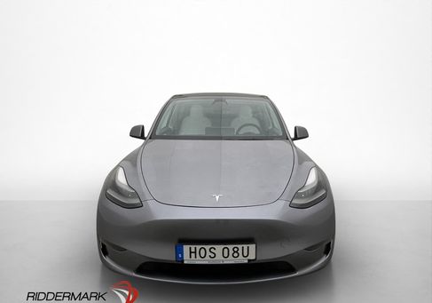 Tesla Model Y, 2023