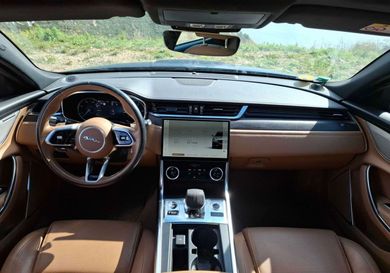 Jaguar XF, 2021