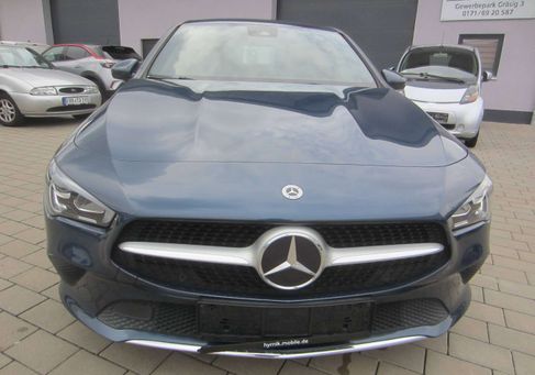 Mercedes-Benz CLA 180, 2022 3
