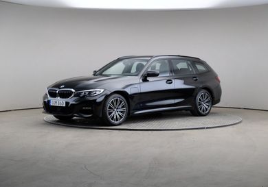 BMW 330, 2021