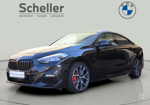 BMW 220, 2022