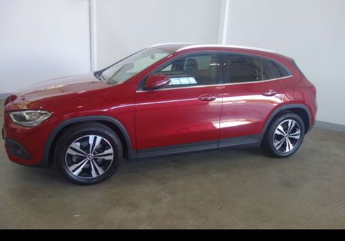 Mercedes-Benz GLA 220, 2021