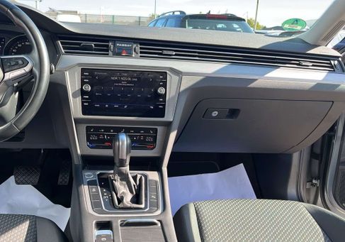 Volkswagen Passat Variant, 2022 3