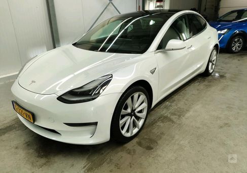 Tesla Model 3, 2019