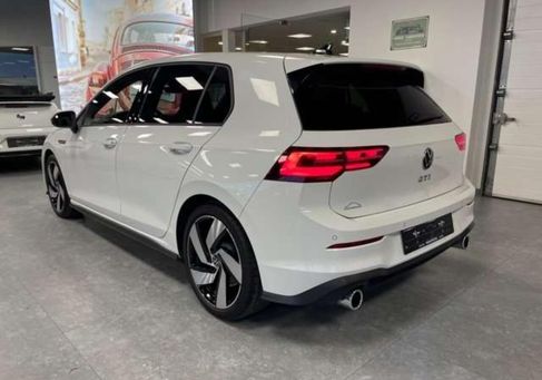 Volkswagen Golf, 2021