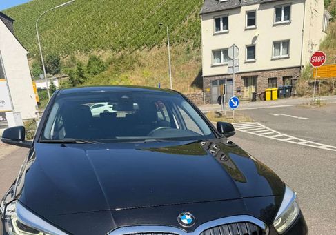 BMW 118, 2022