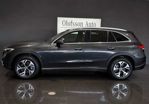 Mercedes-Benz GLC 300, 2023