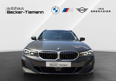 BMW 320, 2022