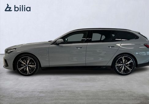 BMW 530, 2026
