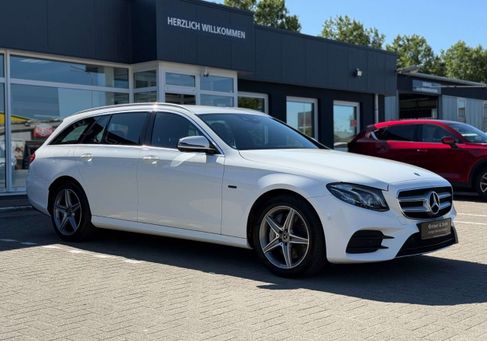 Mercedes-Benz E 300, 2020 3