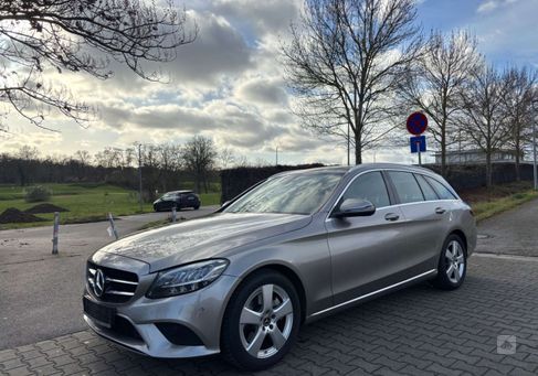 Mercedes-Benz C 300, 2021