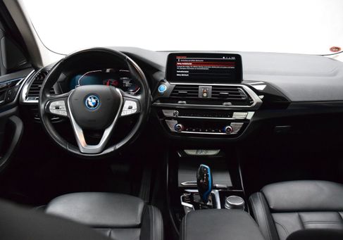 BMW iX, 2021