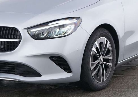 Mercedes-Benz B 180, 2024