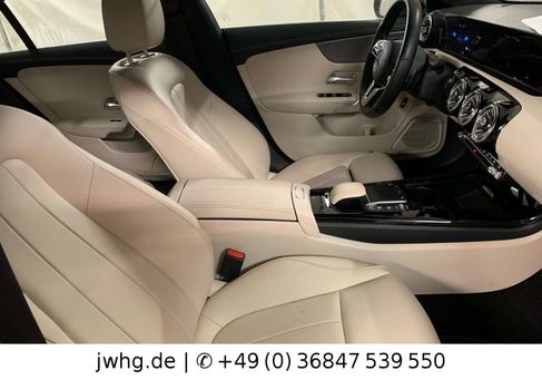 Mercedes-Benz CLA 250, 2022