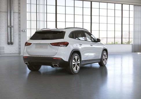 Mercedes-Benz GLA 200, 2020