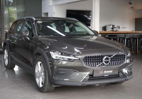 Volvo V60 Cross Country, 2020