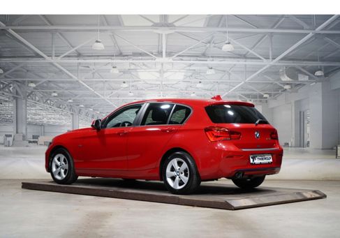 BMW 120, 2018 3