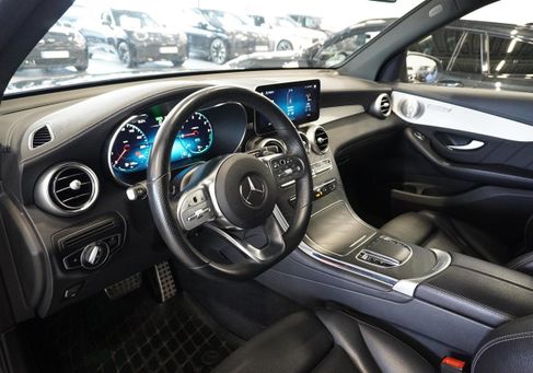 Mercedes-Benz GLC 300, 2022