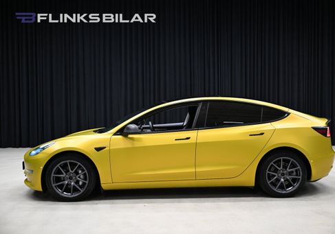 Tesla Model 3, 2021