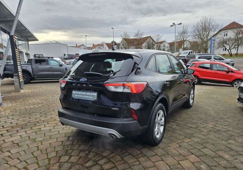 Ford Kuga, 2022