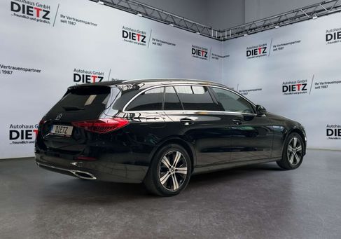 Mercedes-Benz C 300, 2022