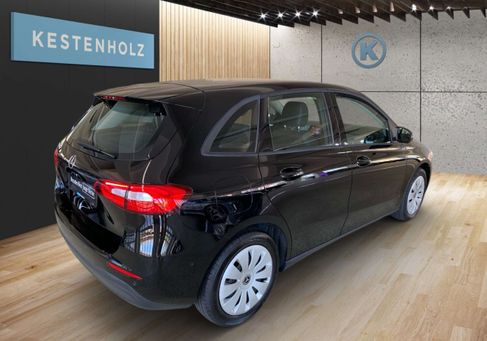 Mercedes-Benz B 250, 2022 3