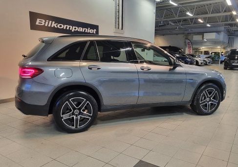Mercedes-Benz GLC 300, 2021