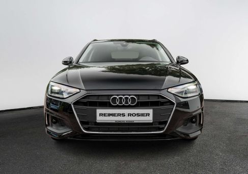 Audi A4, 2022