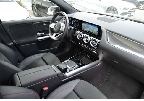 Mercedes-Benz GLA 250, 2020