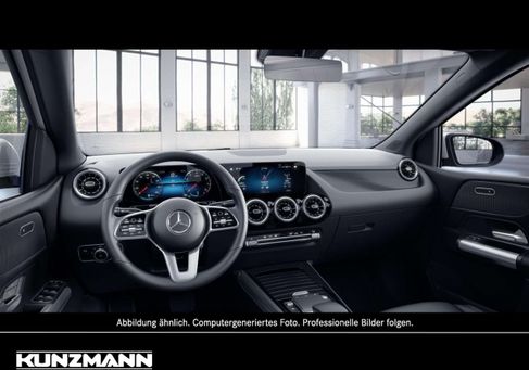 Mercedes-Benz B 180, 2022