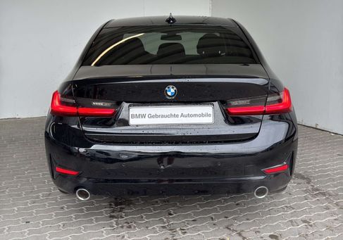 BMW 318, 2020