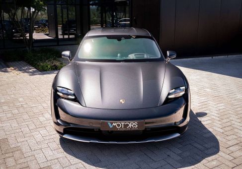 Porsche Taycan, 2021 2