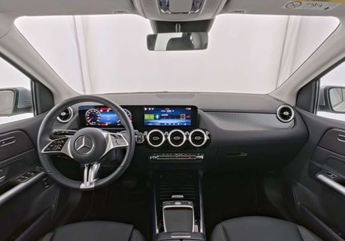 Mercedes-Benz B 200, 2024