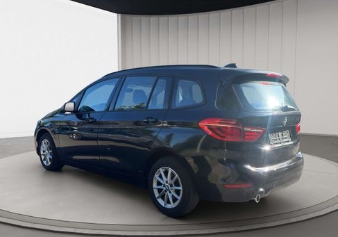 BMW 216, 2021