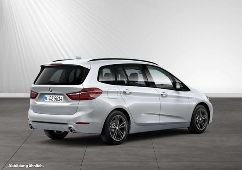 BMW 218, 2020