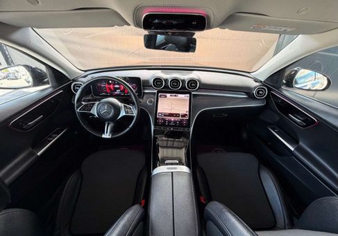 Mercedes-Benz C 200, 2021 3