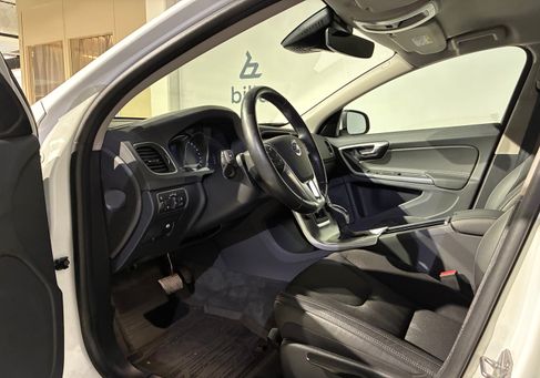 Volvo V60, 2018 3