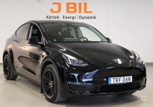 Tesla Model Y, 2021