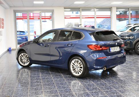 BMW 118, 2021