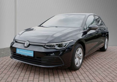 Volkswagen Golf, 2023