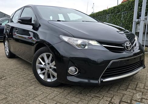 Toyota Auris, 2014