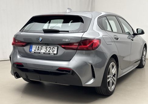 BMW 118, 2023 3