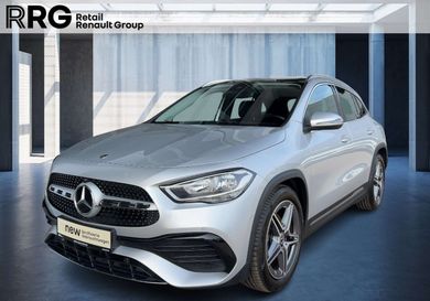 Mercedes-Benz GLA 200, 2022