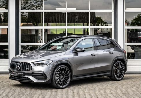 Mercedes-Benz GLA 35 AMG, 2022