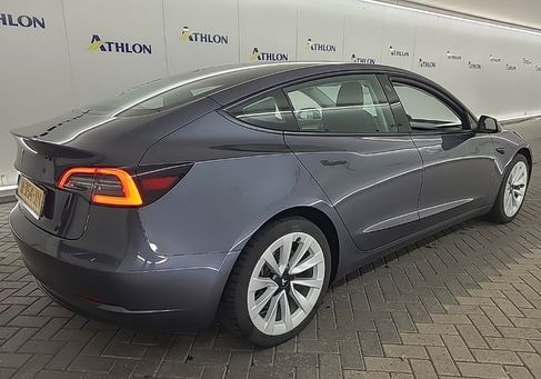 Tesla Model 3, 2021