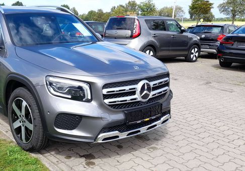 Mercedes-Benz GLB 200, 2020