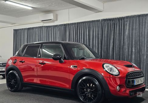 MINI, 2015