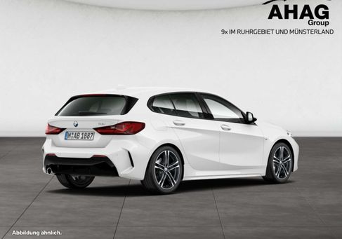 BMW 118, 2023