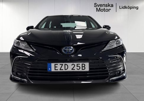 Toyota Camry, 2023 2