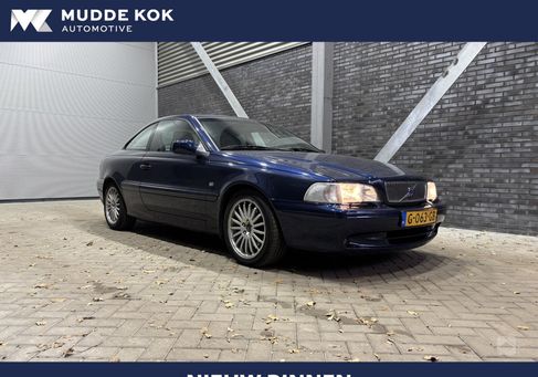 Volvo C70, 2002